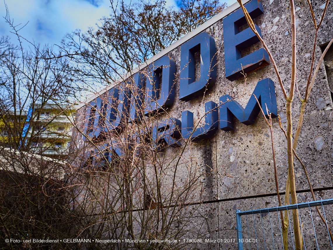 01.03.2017 - die Abrissbaustelle Quiddezentrum in Neuperlach
